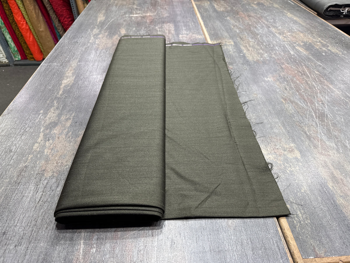 Poly Suiting 0001